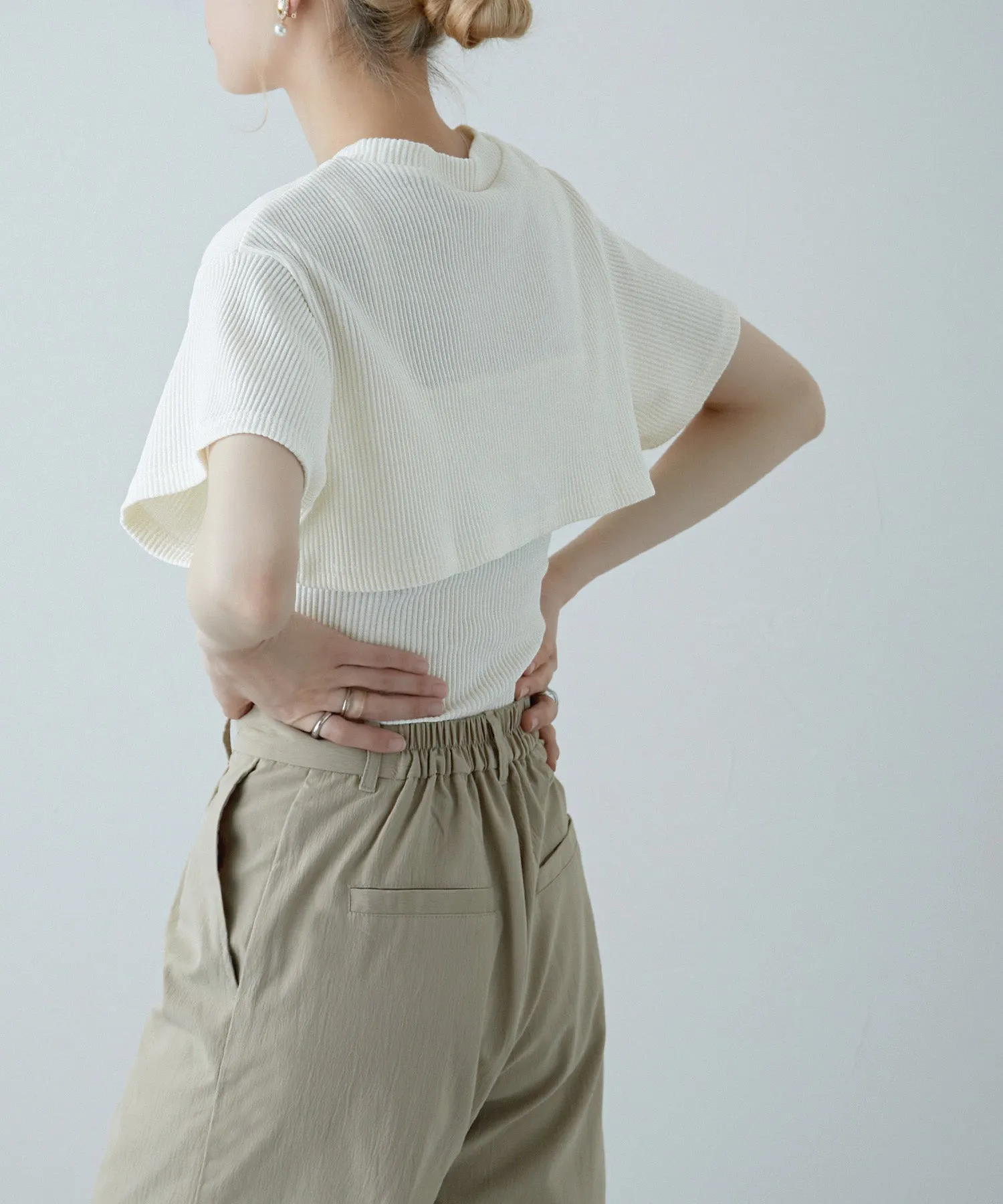 Cropped tops & camisole