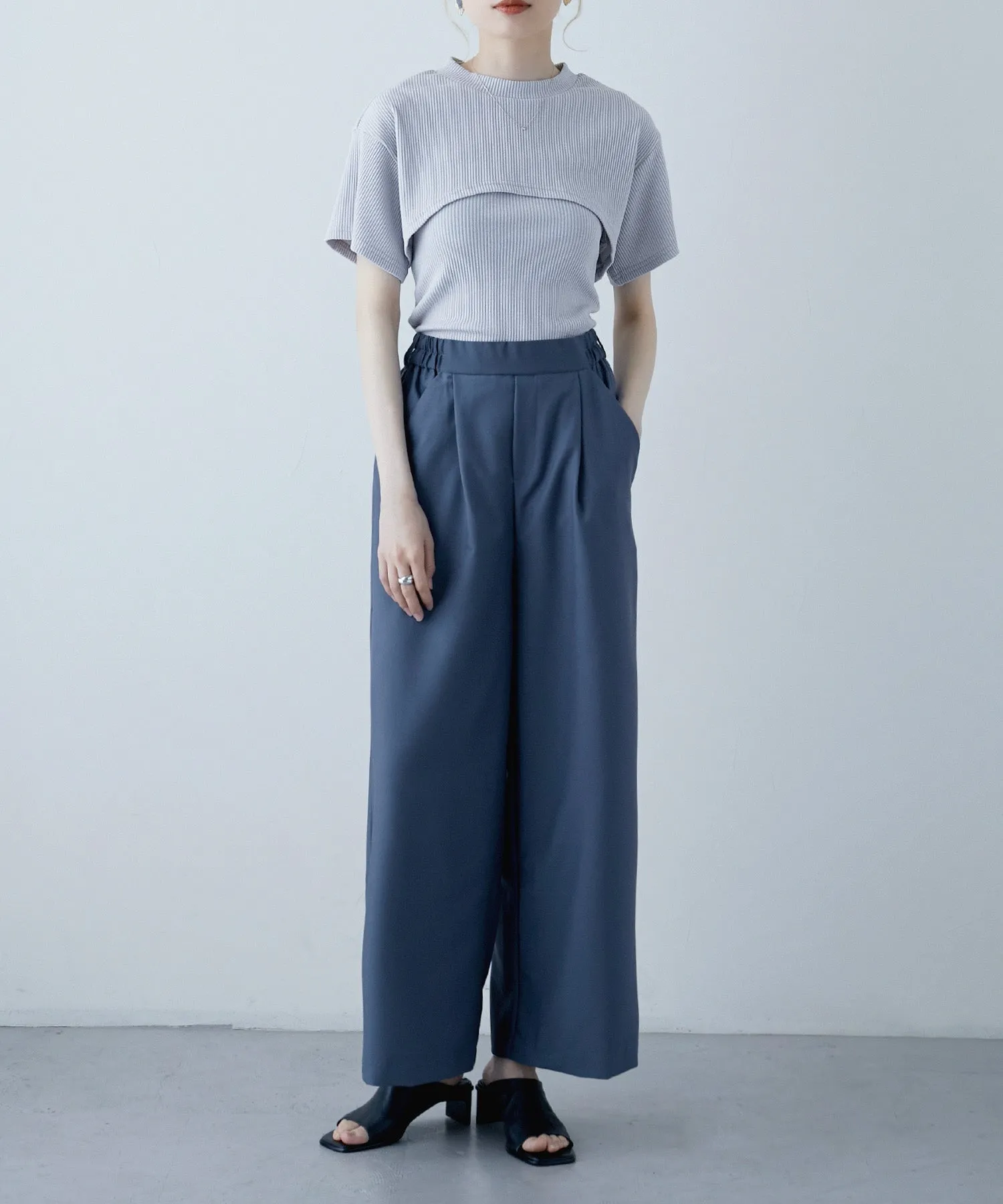Cropped tops & camisole