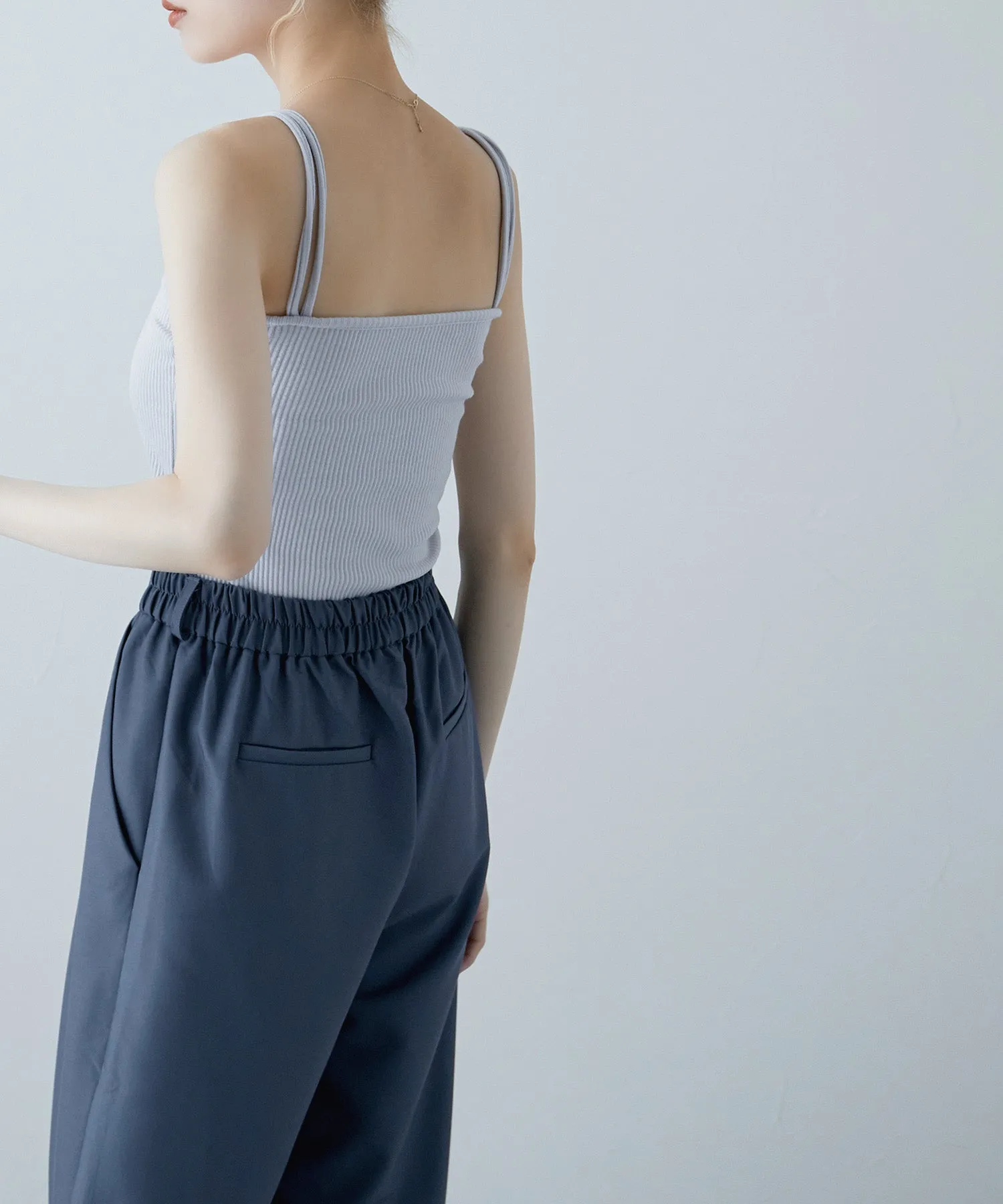 Cropped tops & camisole
