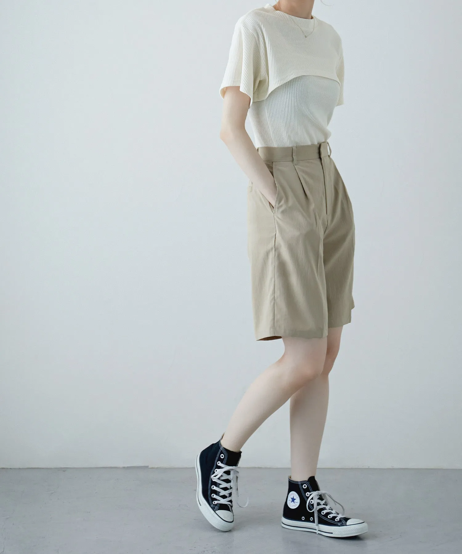 Cropped tops & camisole
