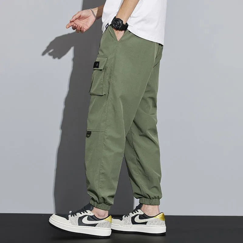 Tapered Elasticity Multi-Pocket Zipper Cargo Pants
